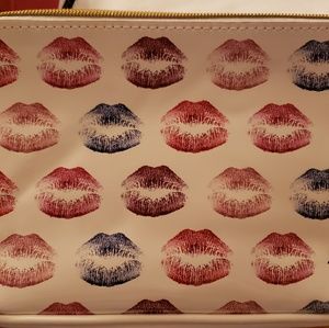 Cosmetics bag
